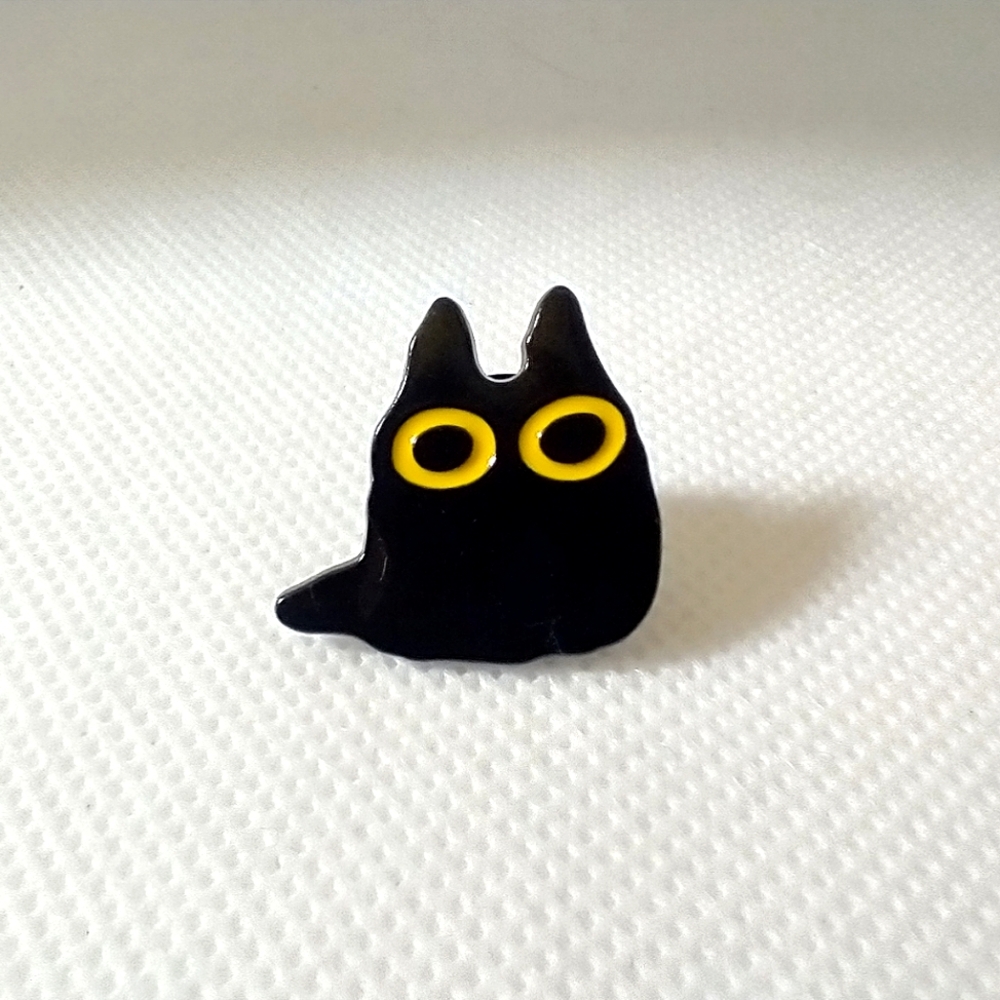 🧁 3/$30 Squashy Black Cat Enamel Pin NEW